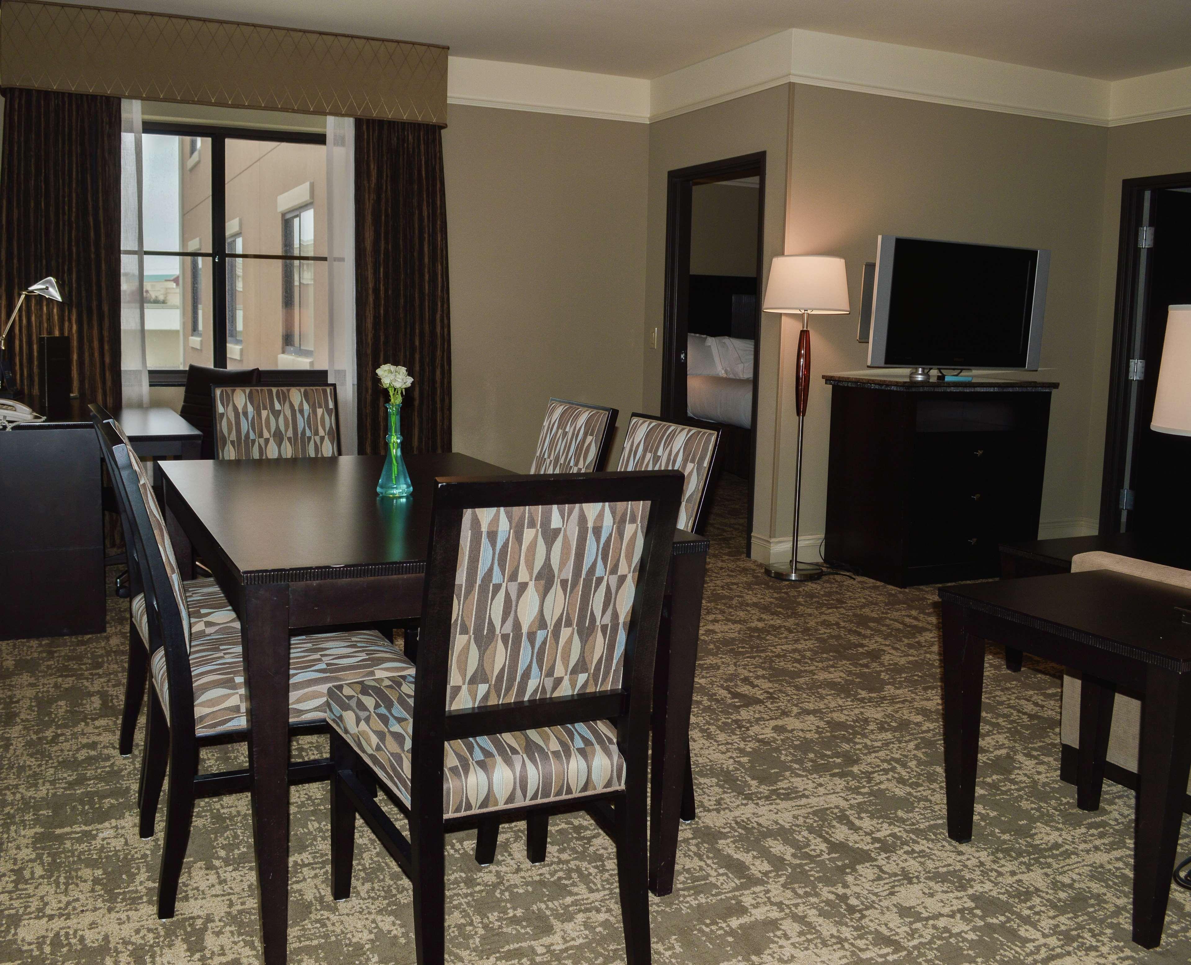 Hilton Dallas Southlake Town Square Exterior photo