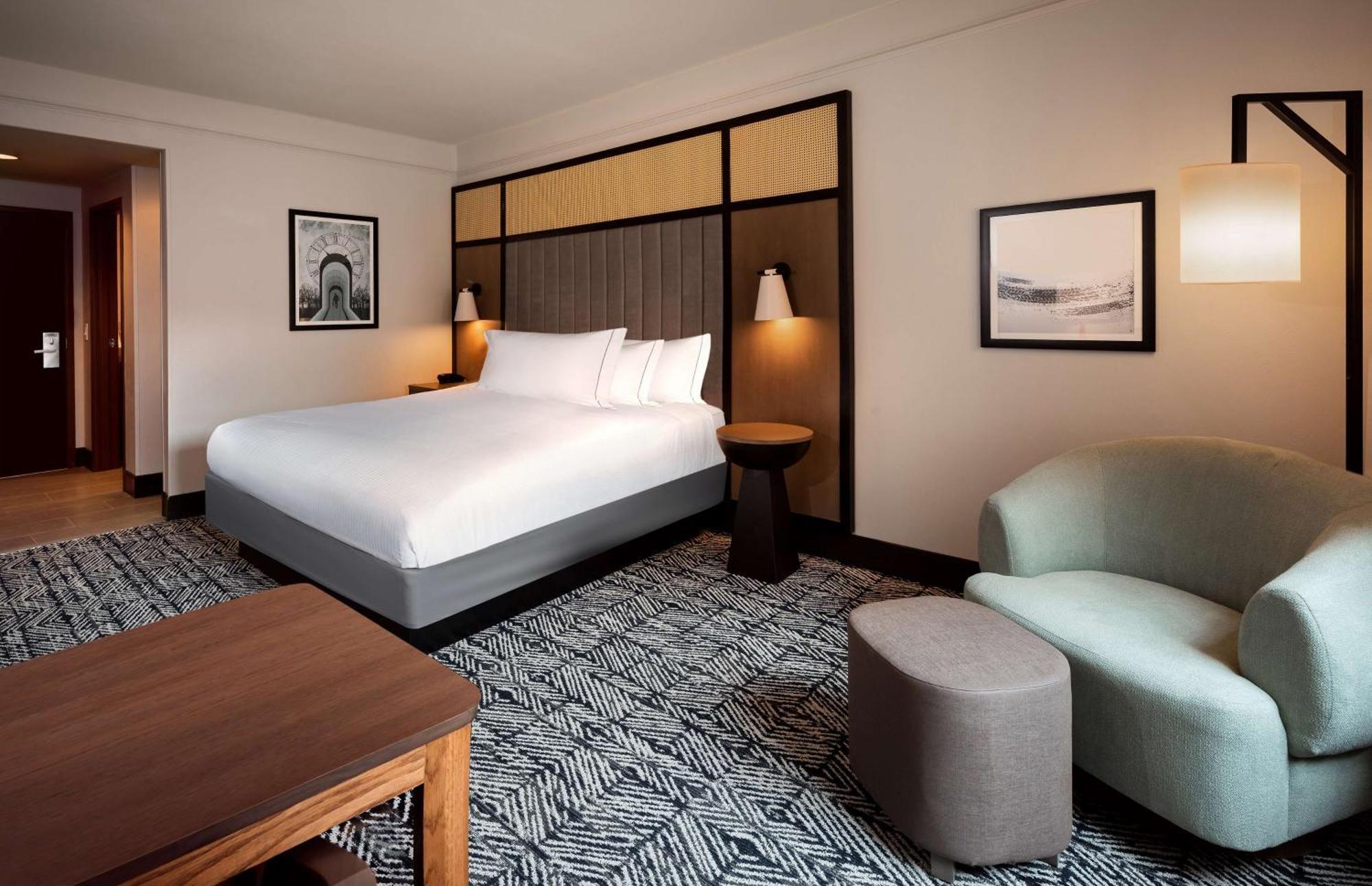 Hilton Dallas Southlake Town Square Exterior photo